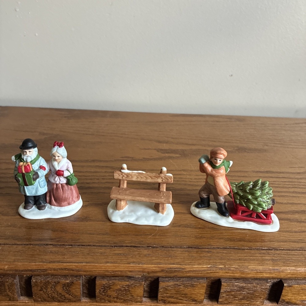 Vintage Homco Christmas Village Figures 5208 Set of 3 Tree Grandparents Bench